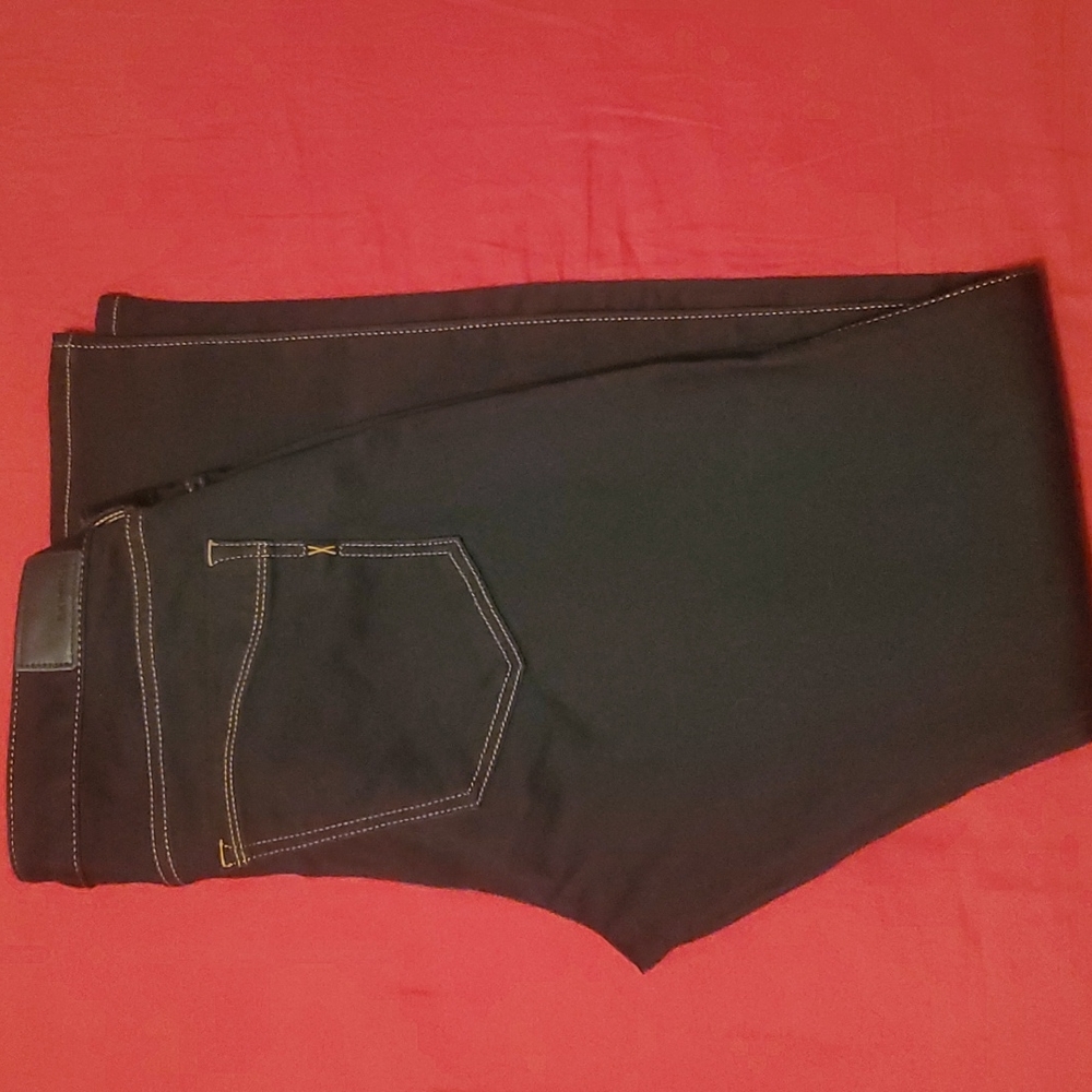 Jeans - Picture 2 of 3
